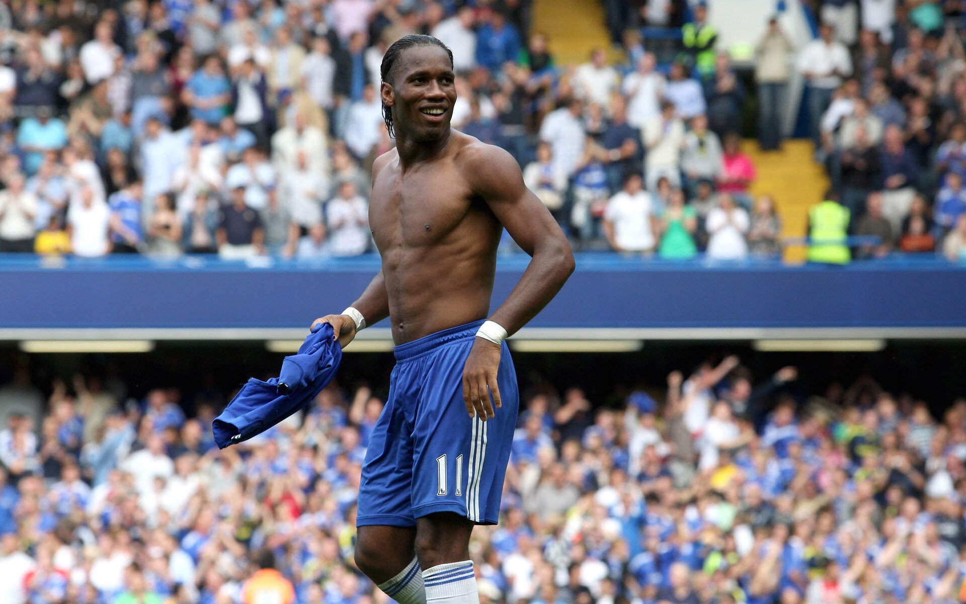 卡马文加中场魔术,澳大利亚闪电战,当个人天赋与团队效率同频闪耀