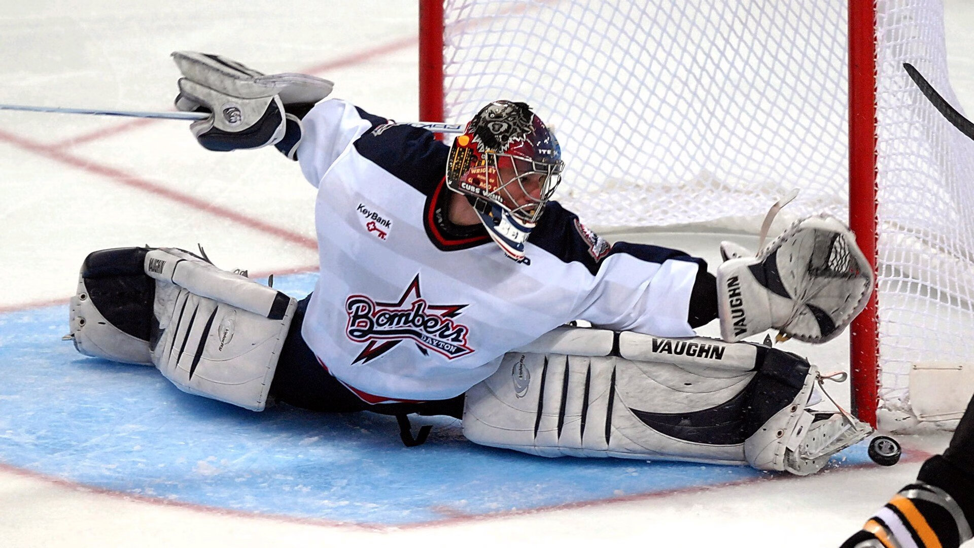 布克表现堪称教科书，尼克斯强压火箭，一场战术与意志的胜利